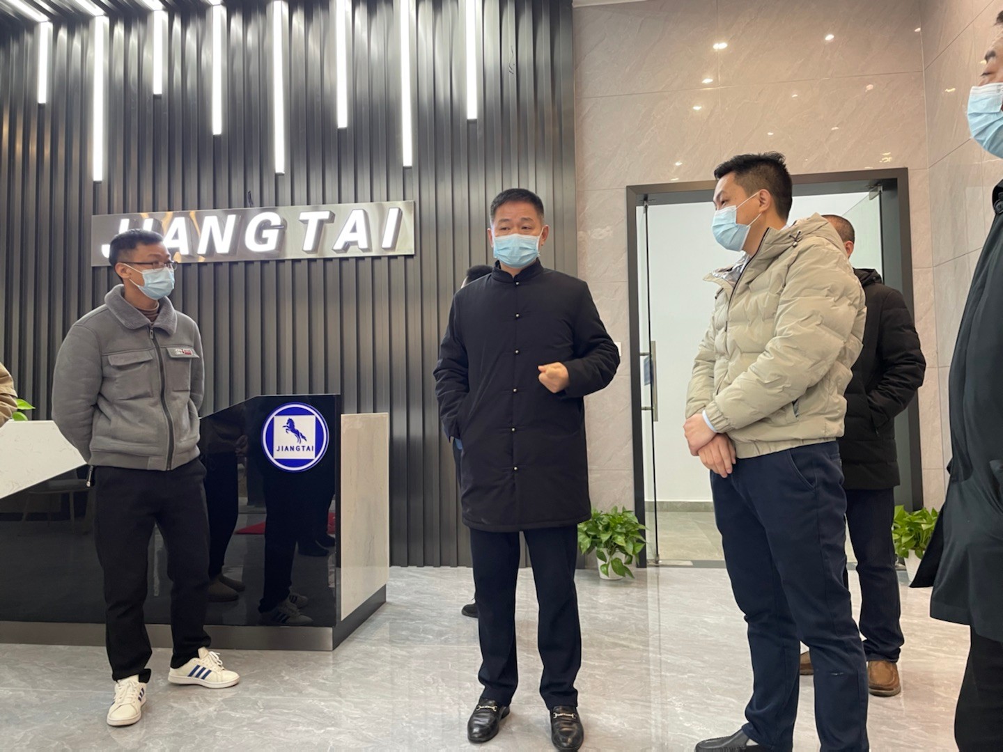 d3d80128-c721-4ba5-8e2c-a0670170f355.jpg d3d80128-c721-4ba5-8e2c-a0670170f355.jpg